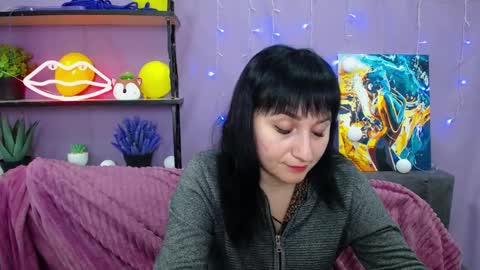 ninaflawlees online show from January 2025 12:17:01 AM