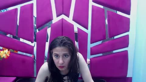 Nina online show from March 2025 11:07:01 AM