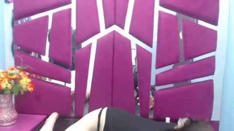 Nina online show from March 2025 02:54:01 AM