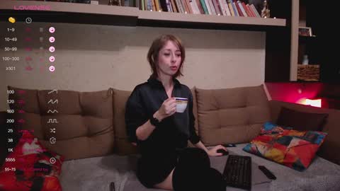 Snapshot of ninanovalicious chatting on December 2024 08:20:01 AM NinaNovalicious online show from December 2024 08:20:01 AM
