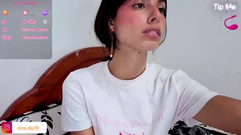 ninasky19 online show from January 2026 10:44:02 PM