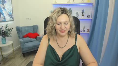 ninastarle online show from March 2026 11:32:01 AM