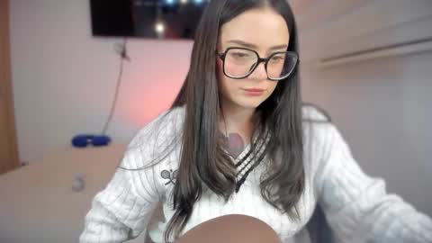 Snapshot of ninavolkov chatting on March 2026 11:43:01 PM ninavolkov online show from March 2026 11:43:01 PM
