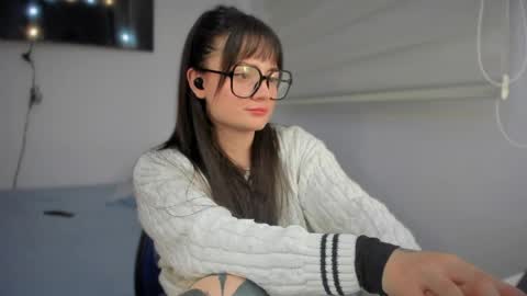 Snapshot of ninavolkov chatting on March 2026 12:16:01 AM ninavolkov online show from March 2026 12:16:01 AM