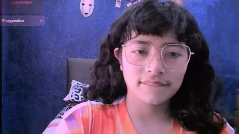 Nina online show from October 2025 02:35:01 PM