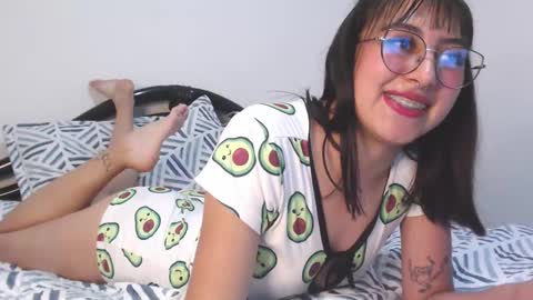 Snapshot of nirit3183 chatting on January 2025 09:45:02 AM Daph J online show from January 2025 09:45:02 AM