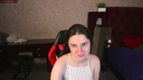 nishira_shy online show from June 2026 01:00:02 PM