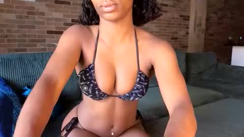 Snapshot of niviawolfe chatting on May 2026 12:50:01 AM NIVIA WOLFE online show from May 2026 12:50:01 AM