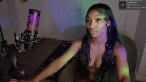 Snapshot of niviawolfe chatting on June 2026 03:26:02 AM NIVIA WOLFE online show from June 2026 03:26:02 AM