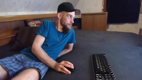 nixan85 online show from April 2026 10:00:02 PM