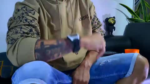 Nicolas Muscle online show from October 2025 08:49:02 PM