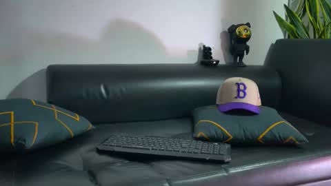 Nicolas Muscle online show from October 2025 04:16:02 AM