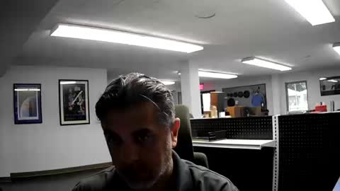 nklado18 online show from October 2025 05:57:02 PM