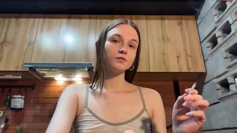 Tears Lora online show from December 2025 12:43:01 PM