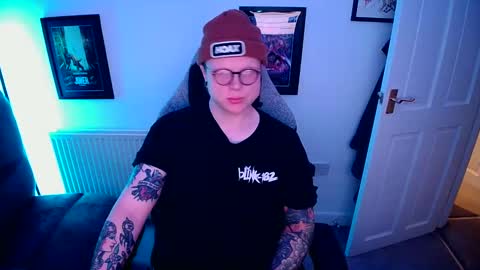 Snapshot of nlrb93 chatting on December 2024 10:01:02 PM BNate93 online show from December 2024 10:01:02 PM