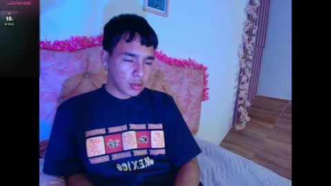 Snapshot of noa_hot69 chatting on May 2026 06:20:01 AM Noah online show from May 2026 06:20:01 AM