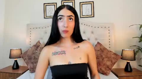 Snapshot of noa_morena chatting on June 2026 12:30:01 PM NATHALIA MORENO online show from June 2026 12:30:01 PM