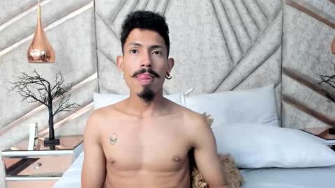 Snapshot of noaahtylor chatting on February 2026 09:40:01 PM Noah online show from February 2026 09:40:01 PM