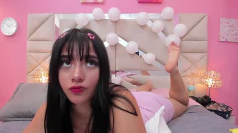 Snapshot of noah_and_kim69 chatting on July 2026 07:38:01 PM Zoe online show from July 2026 07:38:01 PM