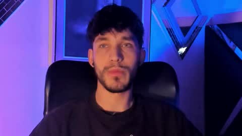 Noah Brigth online show from December 2025 02:49:01 AM