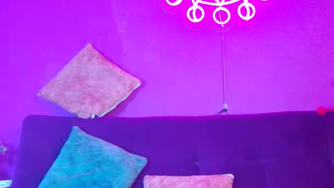 Snapshot of noah_greenhart chatting on February 2026 09:37:02 PM Noah online show from February 2026 09:37:02 PM