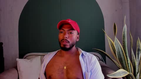 Snapshot of noah_jones__ chatting on February 2025 09:15:01 PM Noah online show from February 2025 09:15:01 PM