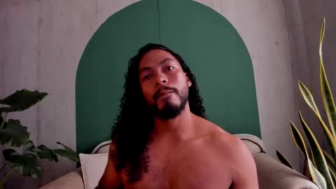 Noah online show from November 2025 04:50:01 PM