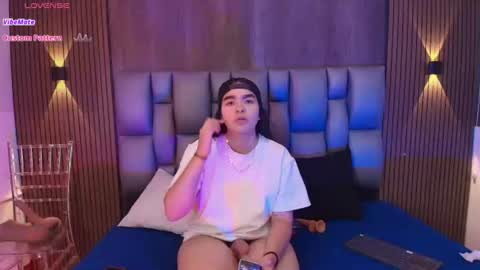 Snapshot of noah_leister chatting on June 2026 03:03:02 PM Noah online show from June 2026 03:03:02 PM
