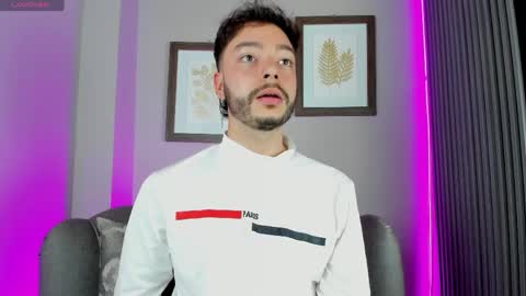 Snapshot of noah_ricci_ chatting on April 2026 03:31:02 AM online show from April 2026 03:31:02 AM