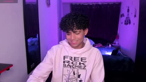 noah_smith04 online show from September 2025 05:40:02 AM