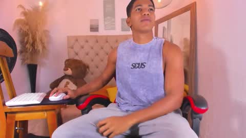 N O AH - S T H O  N E online show from February 2026 05:24:01 AM