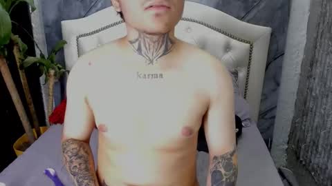 NOAH online show from December 2025 09:01:02 PM