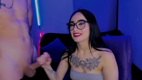 Noahandmegan online show from December 2024 05:23:02 PM