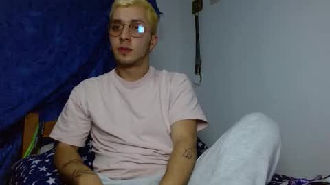 Snapshot of noahcam1 chatting on February 2026 03:35:02 AM Noah online show from February 2026 03:35:02 AM