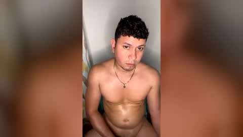 Snapshot of noahlatino35 chatting on June 2026 07:29:02 AM noahlatino35 online show from June 2026 07:29:02 AM
