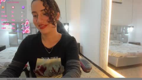 NOA MALAK online show from February 2026 07:21:02 PM