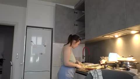 nodarell online show from November 2025 09:42:01 AM