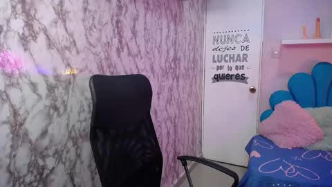 Snapshot of noelia_milfs chatting on October 2025 07:13:01 PM noelia_milfs online show from October 2025 07:13:01 PM