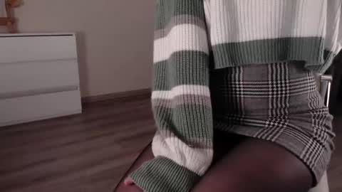 noelleneptune online show from December 2024 05:34:01 PM