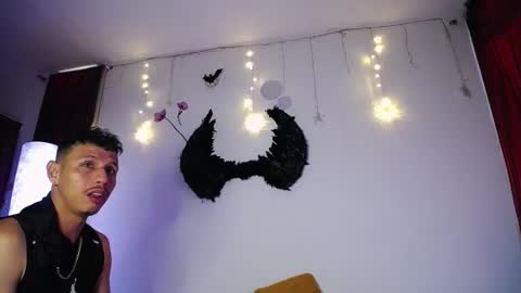 Snapshot of noha_and_iam1 chatting on February 2026 12:32:01 PM noha_and_iam1 online show from February 2026 12:32:01 PM