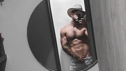 Snapshot of noha_miler chatting on June 2026 10:32:02 PM kevin online show from June 2026 10:32:02 PM