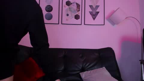 Snapshot of noha_roux chatting on June 2026 12:18:02 PM noha online show from June 2026 12:18:02 PM