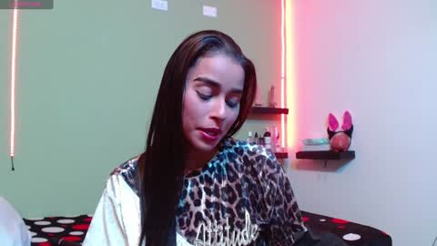 Noha Thomson online show from February 2025 09:13:01 PM