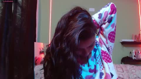 Noha Thomson online show from February 2025 02:53:01 PM