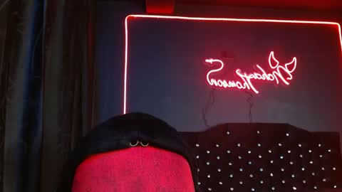 Snapshot of noha_thomson chatting on May 2026 11:35:01 PM Noha Thomson online show from May 2026 11:35:01 PM