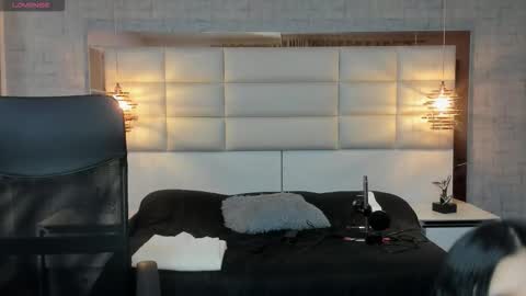  Nohemi   online show from September 2025 07:04:01 PM