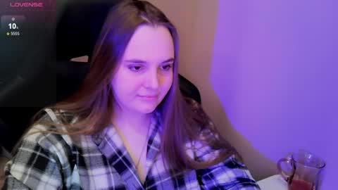 noir_ember_ online show from March 2026 05:56:01 PM