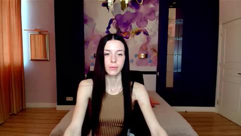 NoirDiva online show from April 2026 06:05:01 AM