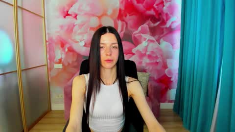 Snapshot of noirdiva chatting on May 2026 06:21:02 AM NoirDiva online show from May 2026 06:21:02 AM