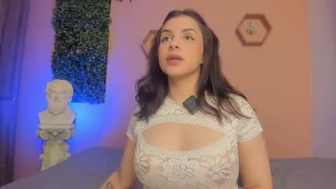 Snapshot of noirselene chatting on May 2026 11:54:02 PM -help me to reach 100 thumbs up online show from May 2026 11:54:02 PM